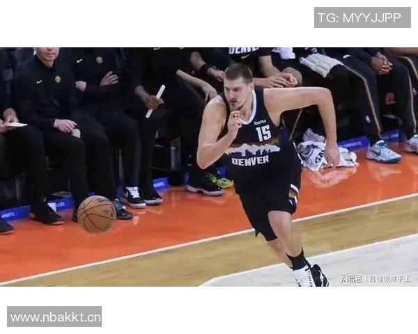 穆雷称赞约基奇中锋助攻王地位展现无私精神超越天勾风范